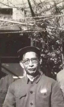 施昌东（1931--1983），又名施昌骥，当代著名美学家，