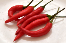 吃辣椒到底是降低血压，还是升高血压？
